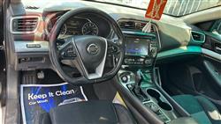 نيسان ماكسيما